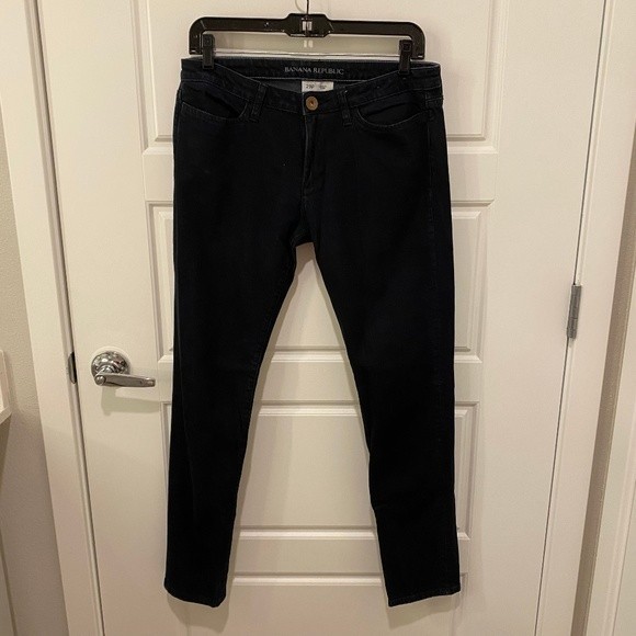 Banana Republic Skinny Jeans. Dark Blue. Size 29P - Picture 1 of 10